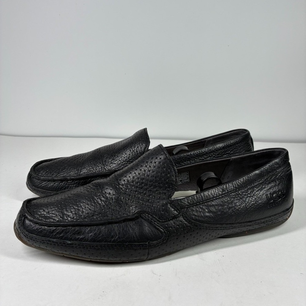 UGG 5710 Men's US 11.5 Black Perforated Leather Slip-On Moc Driving Loafers Shoe